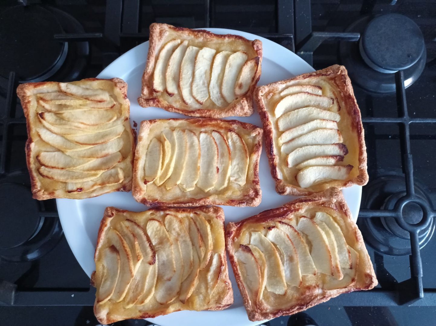 Recette Tartelettes aux 🍎 pommes et compote au combi ninja sur Gigi est en cuisine