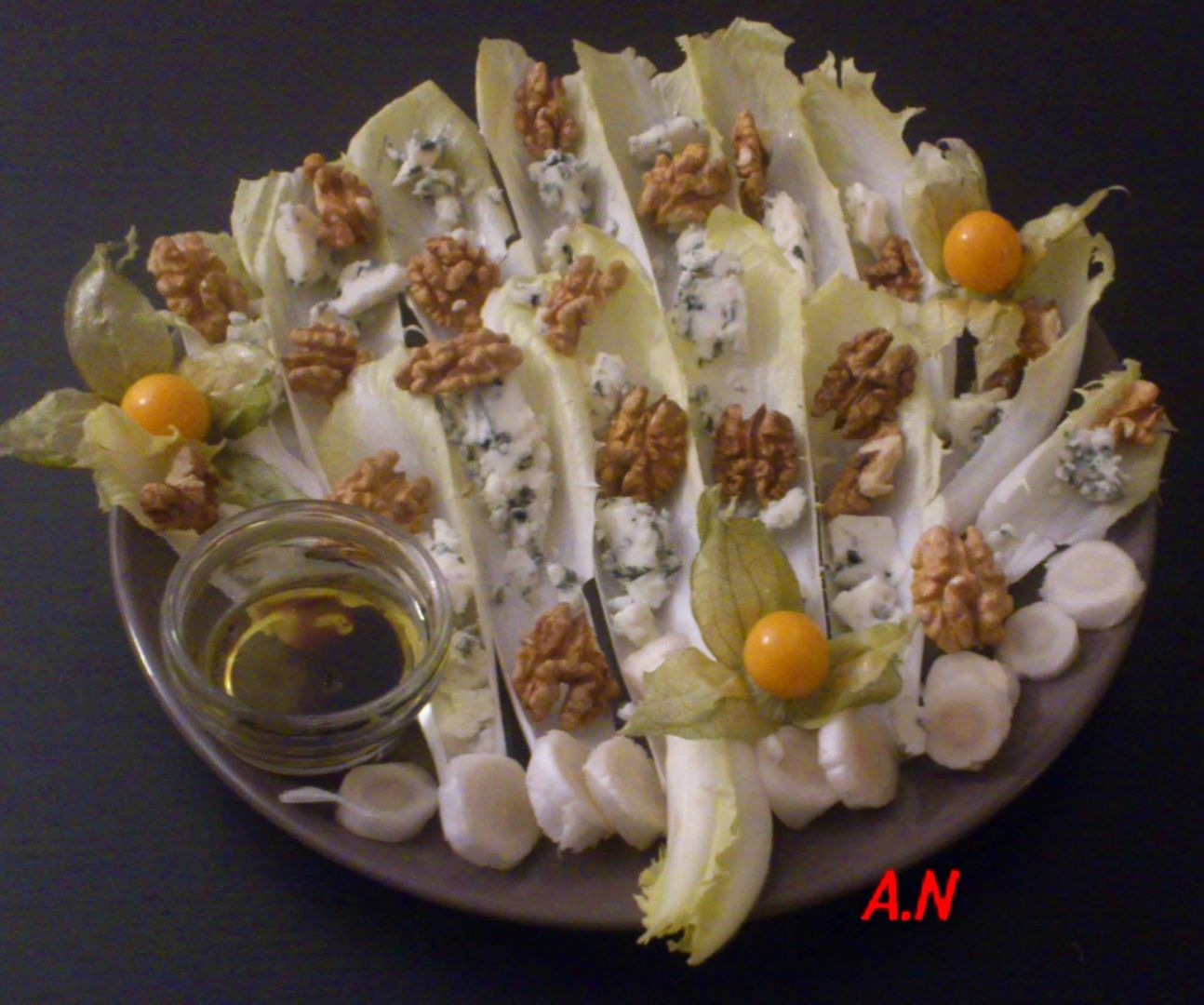 Recette Salade Endives Aux Noix Et Roquefort Sur Qizine Ninoumed Blog