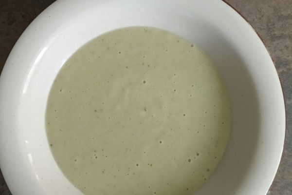 Velouté de poireaux au boursin avec le Robby robicook