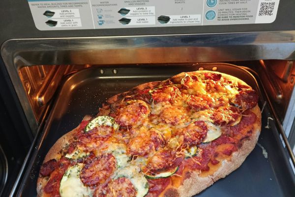 Pinsas courgette et chorizo au combi Ninja