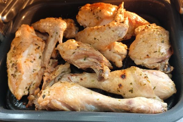 Poulet rôti découpé au combi ninja