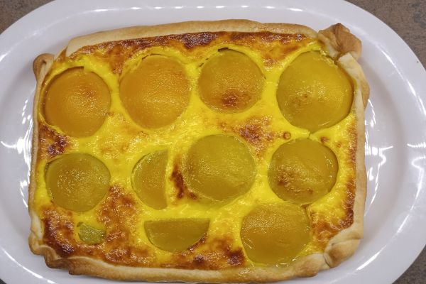 Tarte feuilletée pêches crémées au COMBI NINJA