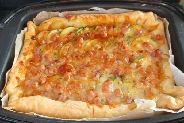 Recette Tarte bolognaise à la courgette avec jambon et Comté