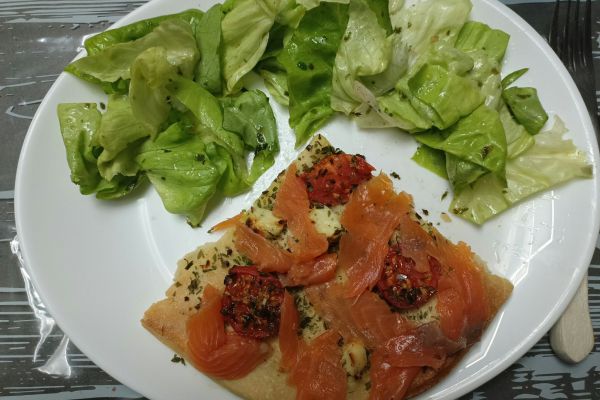 Focaccia tomate tartare et truite fumée au combi Ninja