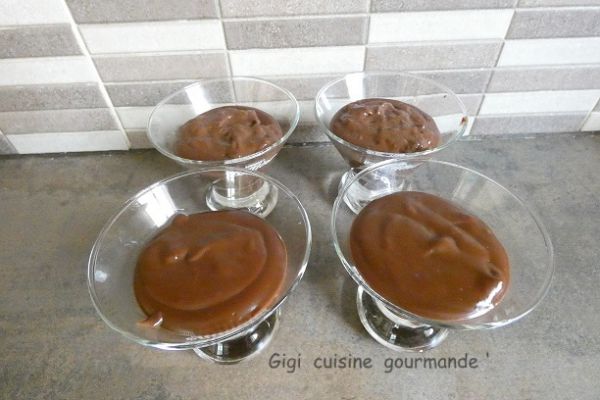 Crème dessert soja et chocolat noir au compact cook