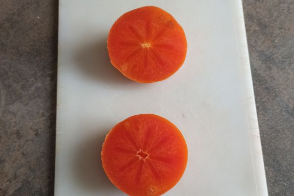 Comment manger des kakis durs et pas mûrs