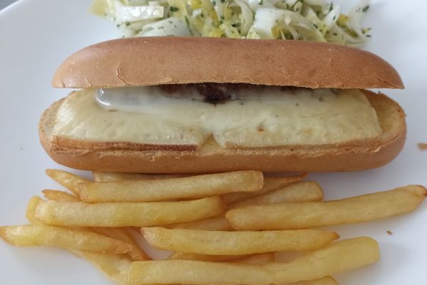 Hot dog merguez raclette au combi ninja