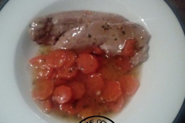 Recette AIGUILLETTES CANARD aux carottes et au miel (cookéo)