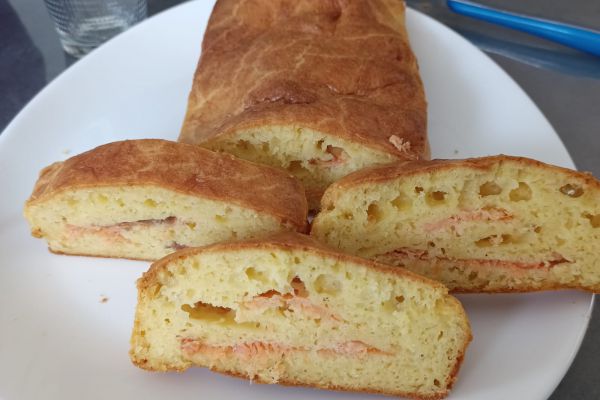 Recette Cake à la truite fumée au combi ninja (autre version de Gigi)