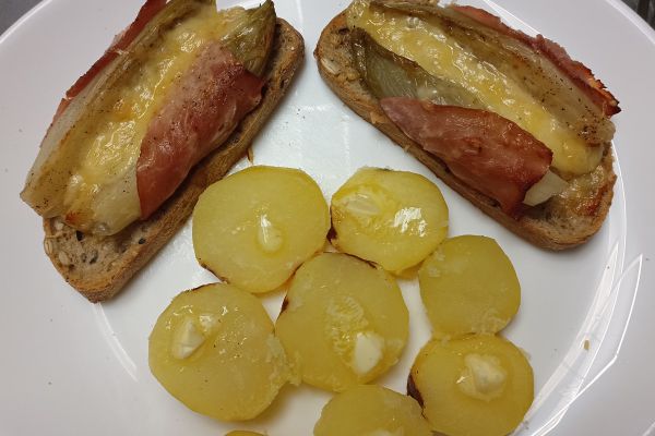 Recette Brushettas d'endives jambon Comté au COMBI NINJA