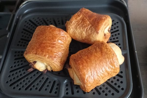 Recette Pains au chocolat surgelés au COMBI NINJA