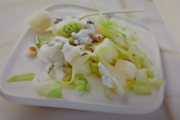 Recette Salade d'hiver aux poires et au Roquefort