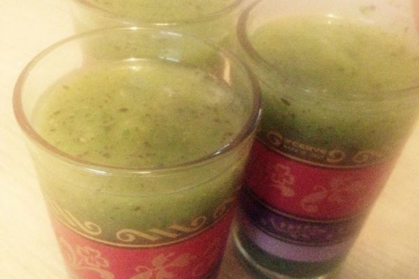 Soupe kiwi-menthe
