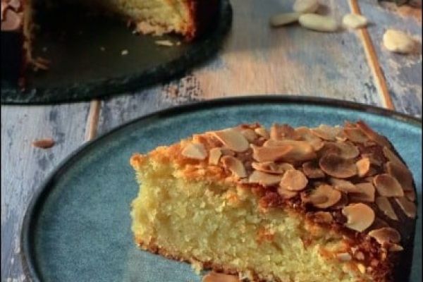 Recette Gateau coco, amandes et fromage blanc