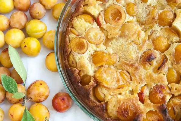 Clafoutis de pain d'épices aux mirabelles