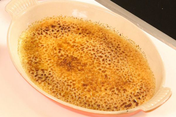Recette Crème brûlée à la cardamome noire et vanille, sans cuisson 