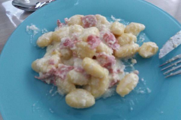 Gnocchi au chèvre et jambon