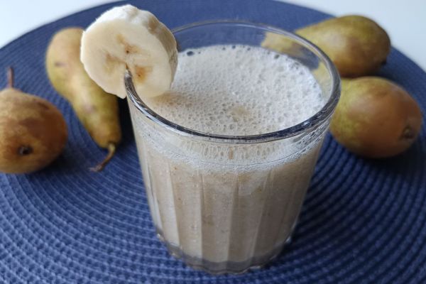 Recette Smoothie à la poire et à la banane : boisson facile et sucrée