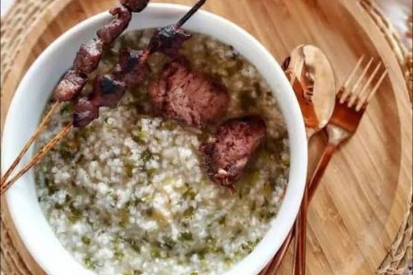 Recette Vary amin'anana sy kitoza(soupe de riz au brede et fumee de ze. 
