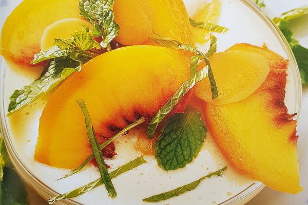 Recette Pêches marinées à la crème de citron vert