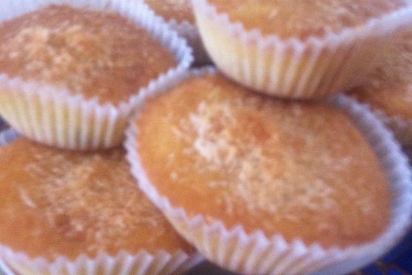 Petits muffins au citron et fruits confits