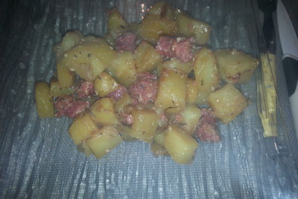 Pommes de terre sautées et ses petites saucisses COOKEO