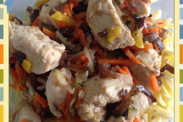 Julienne de légumes et poulet façon wok au Cookeo